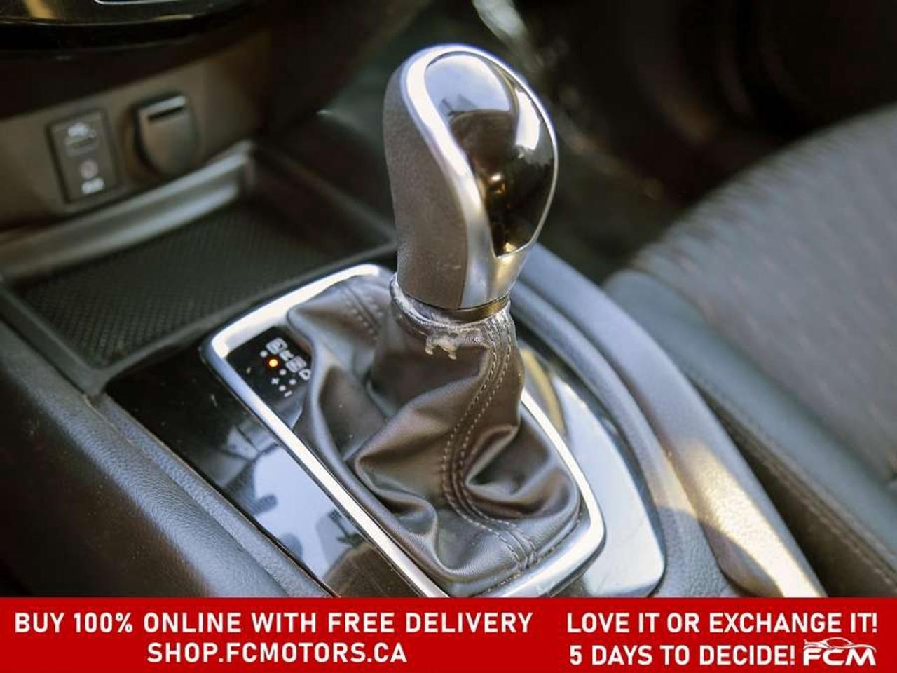2017 Nissan Rogue SV   FULLY CERTIFIED WITH WARRANTY Photo