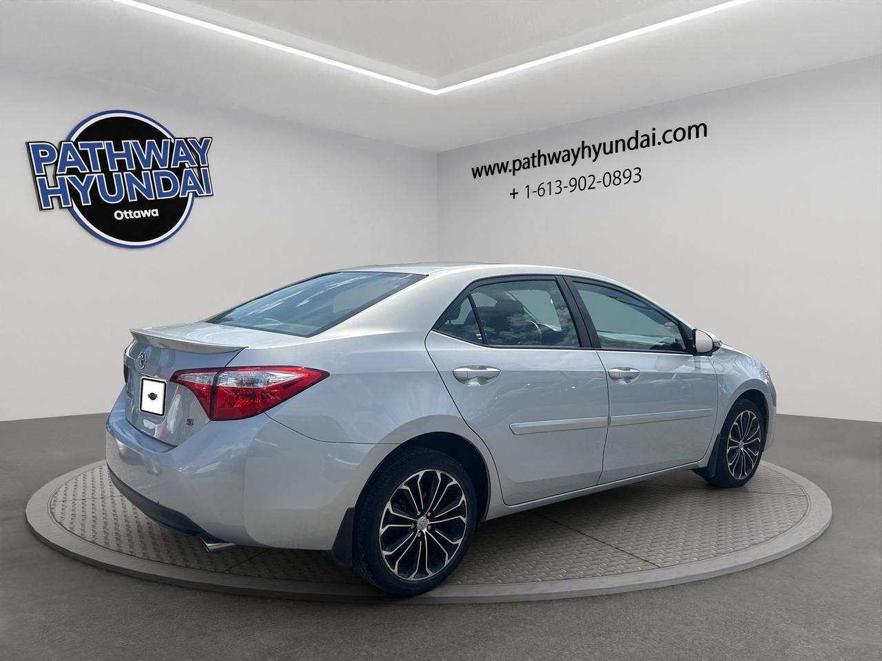 2015 Toyota Corolla S | Reverse Cam | Heated Seats Photo