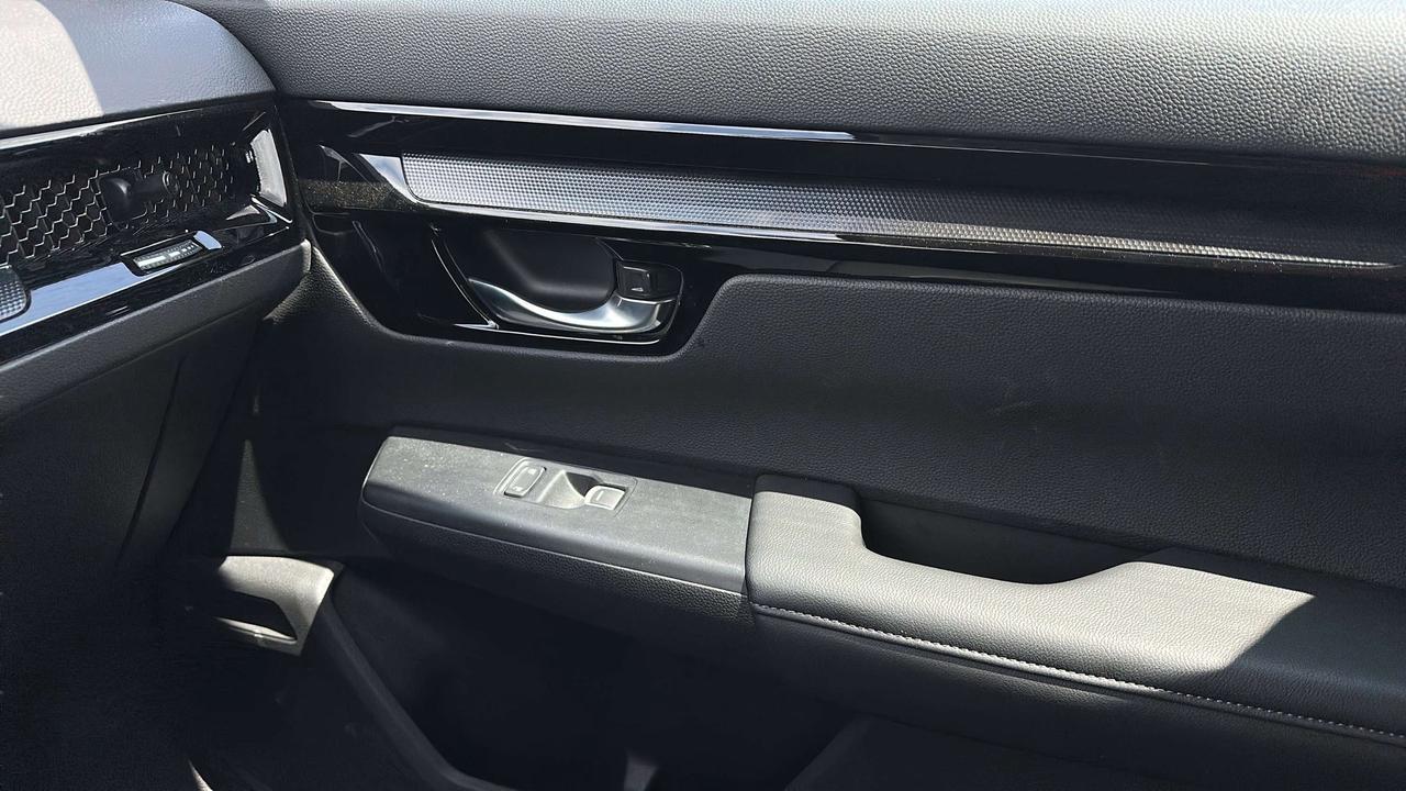 2025 Honda CR-V Sport Photo