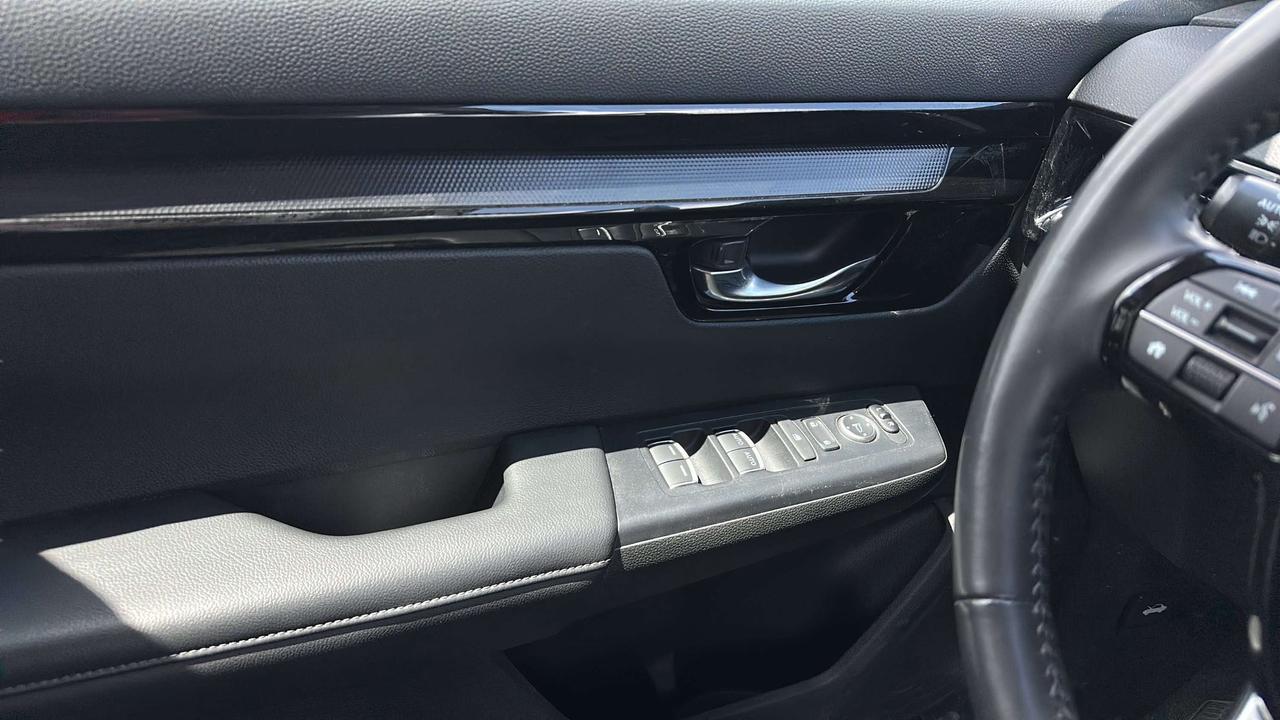 2025 Honda CR-V Sport Photo