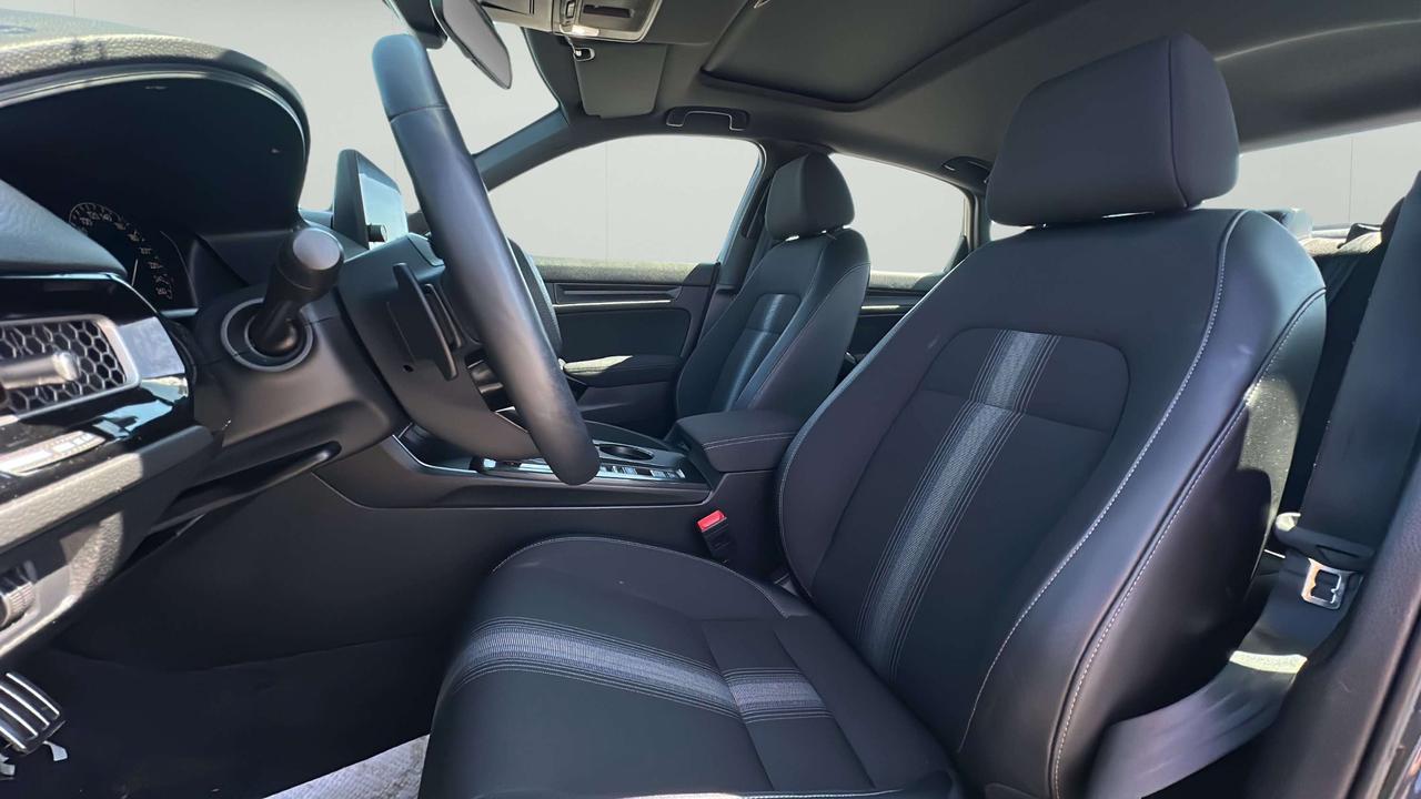2025 Honda Civic Sport Photo