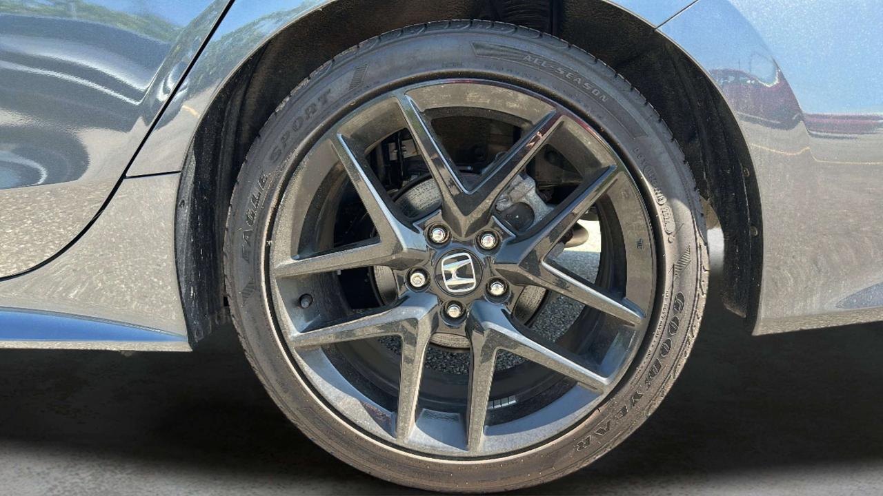 2025 Honda Civic Sport Photo