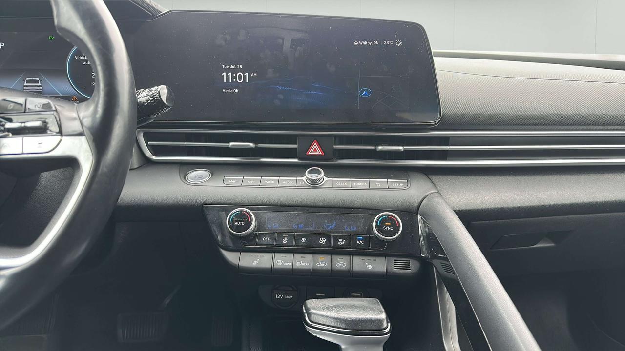 2023 Hyundai Elantra Limited Photo