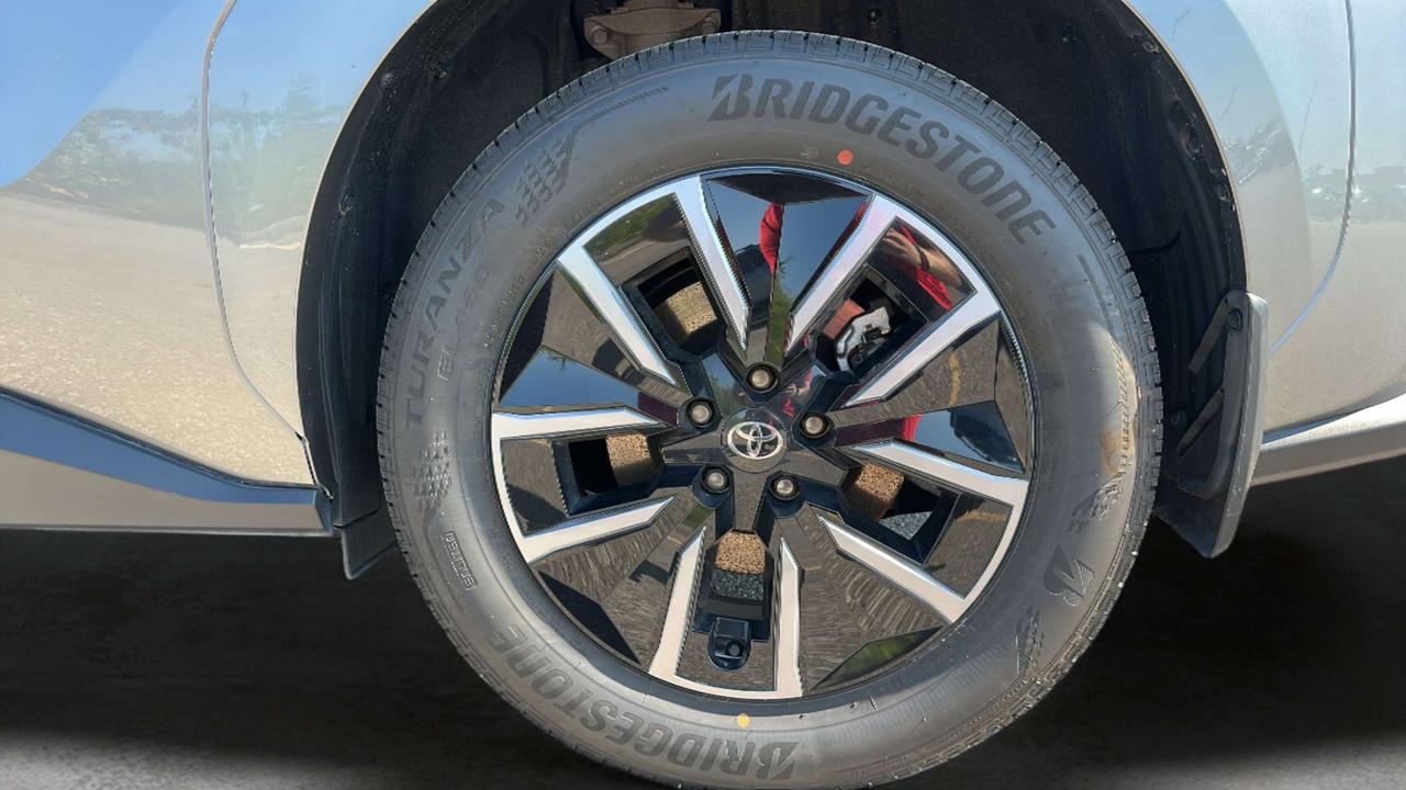 2026 Toyota bZ XLE Photo