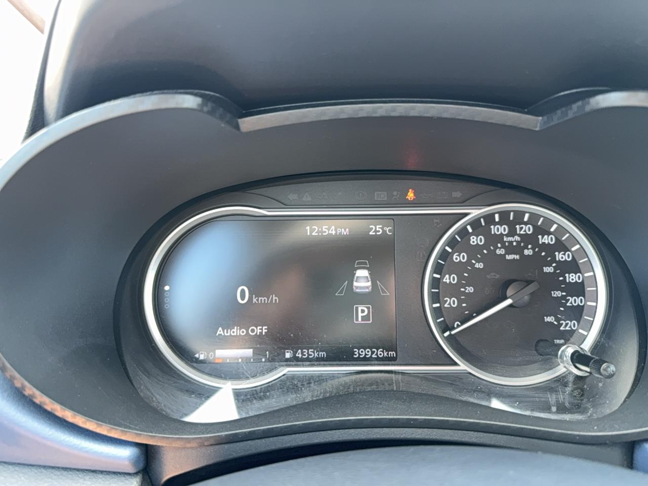 2025 Nissan Versa SV Photo