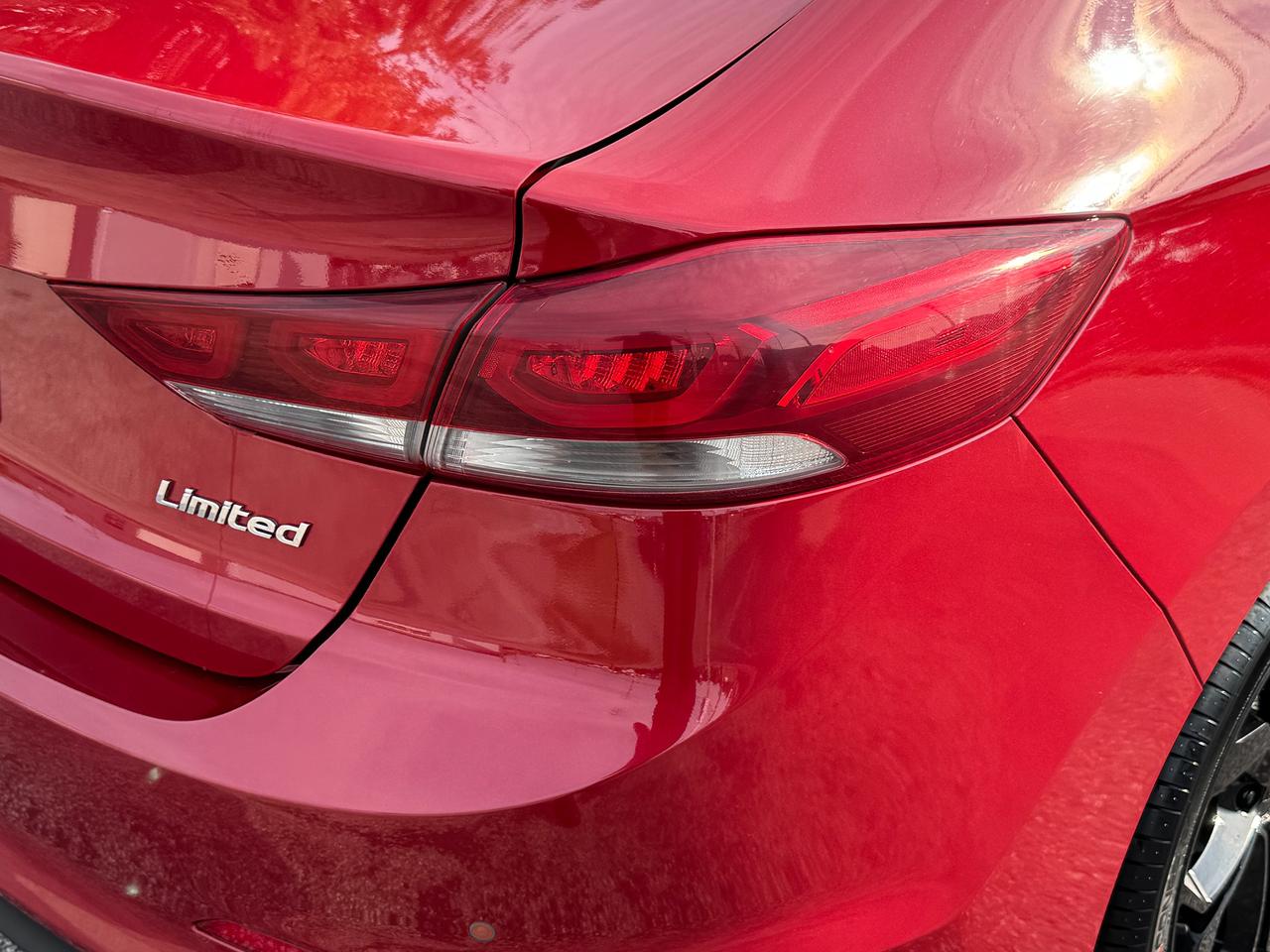 2018 Hyundai Elantra Limited+CLEAN CARFAX+New Tires+Brakes+Leather+Roof Photo