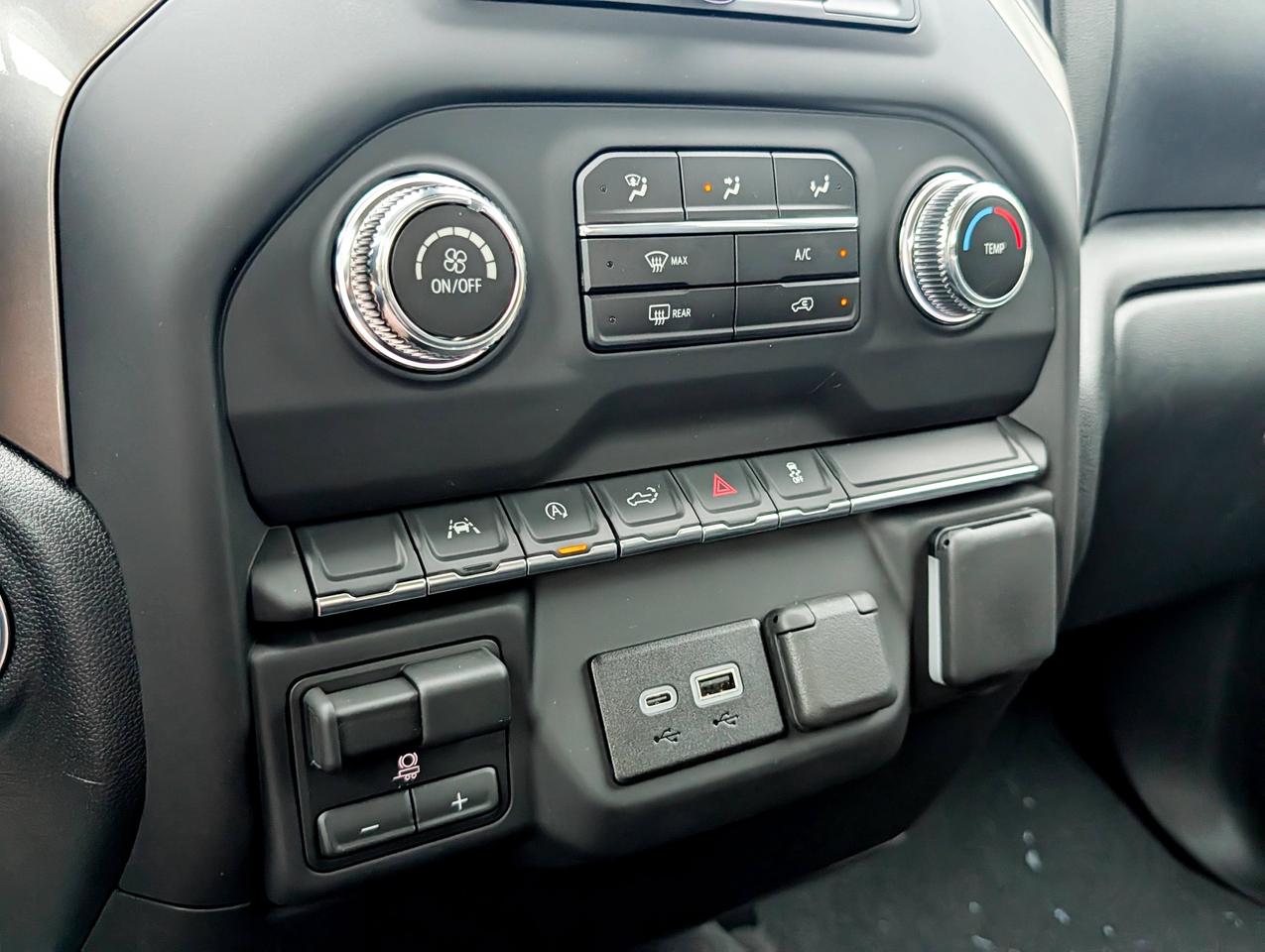 2026 GMC Sierra 1500 PRO Photo