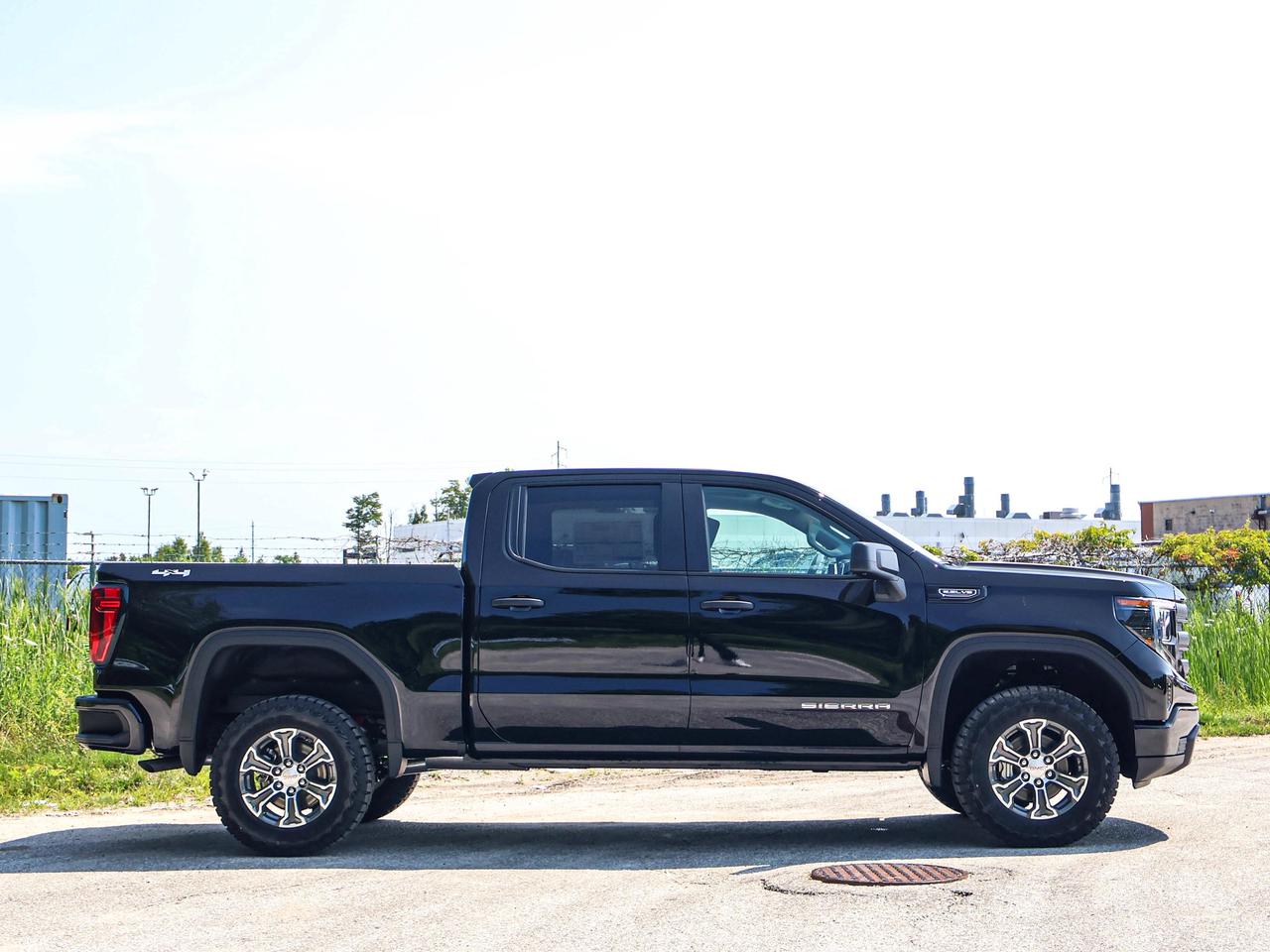 2026 GMC Sierra 1500 PRO Photo2