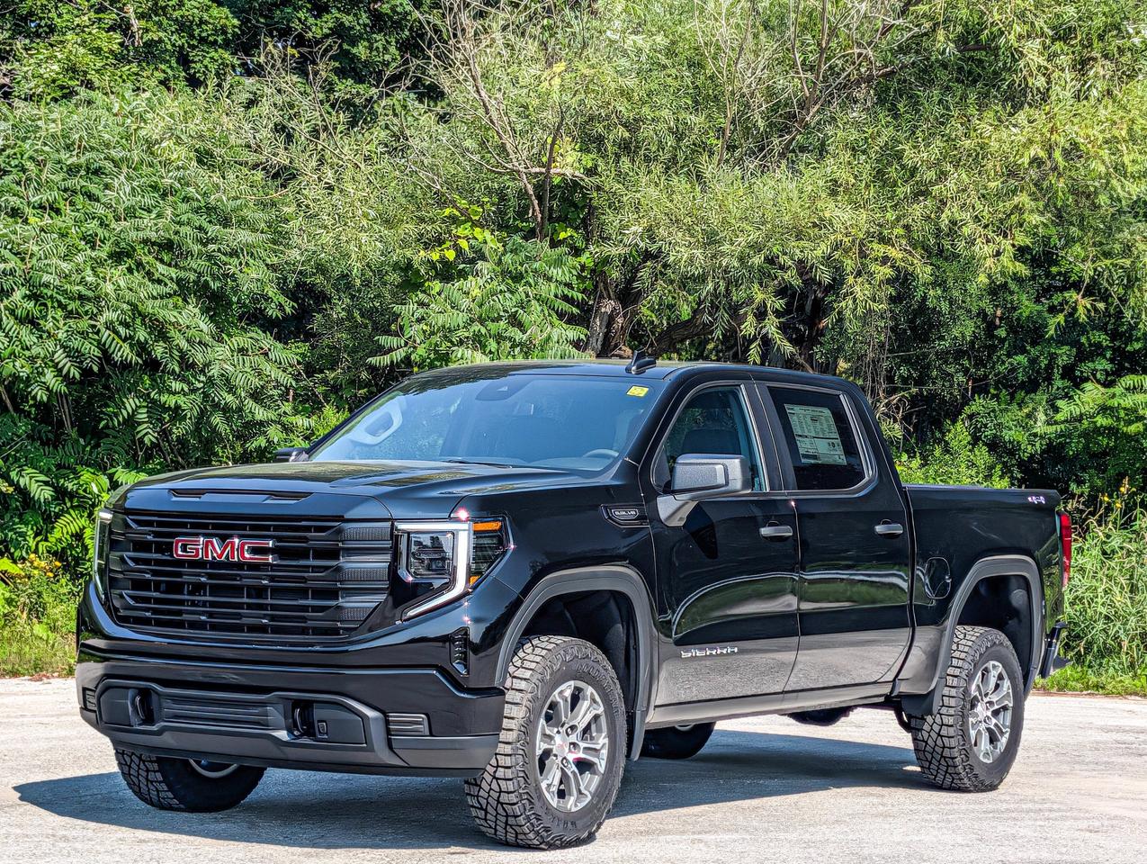 2026 GMC Sierra 1500 PRO Photo