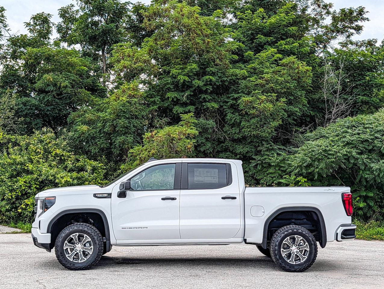 2026 GMC Sierra 1500 PRO Photo