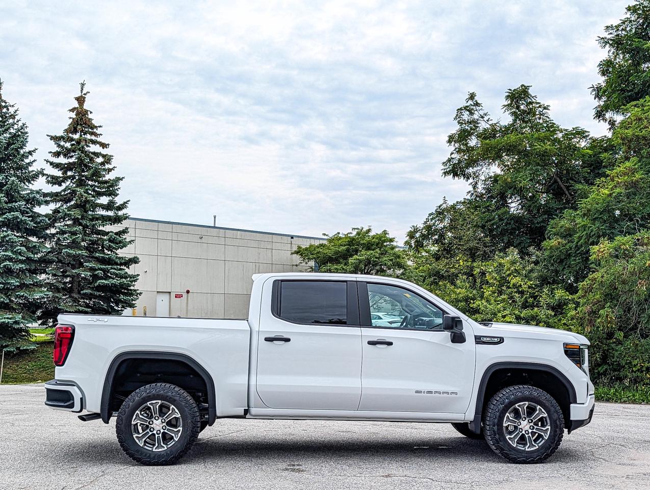 2026 GMC Sierra 1500 PRO Photo