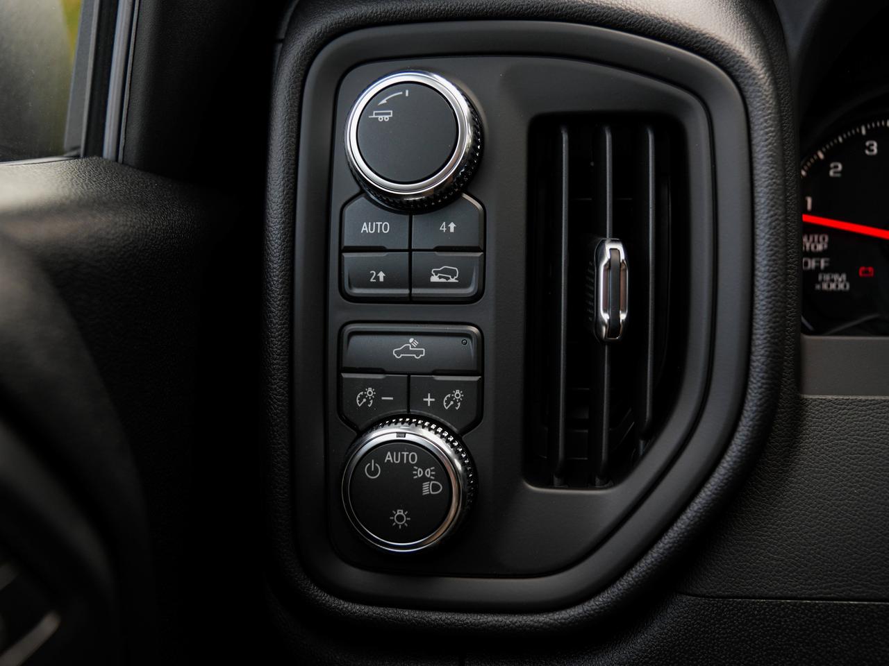 2026 GMC Sierra 1500 PRO Photo