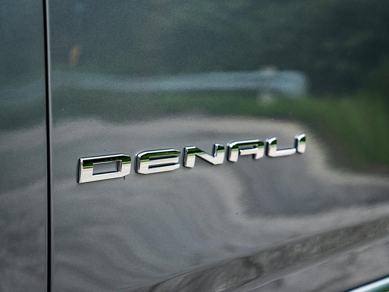 2026 GMC Yukon XL Denali Photo