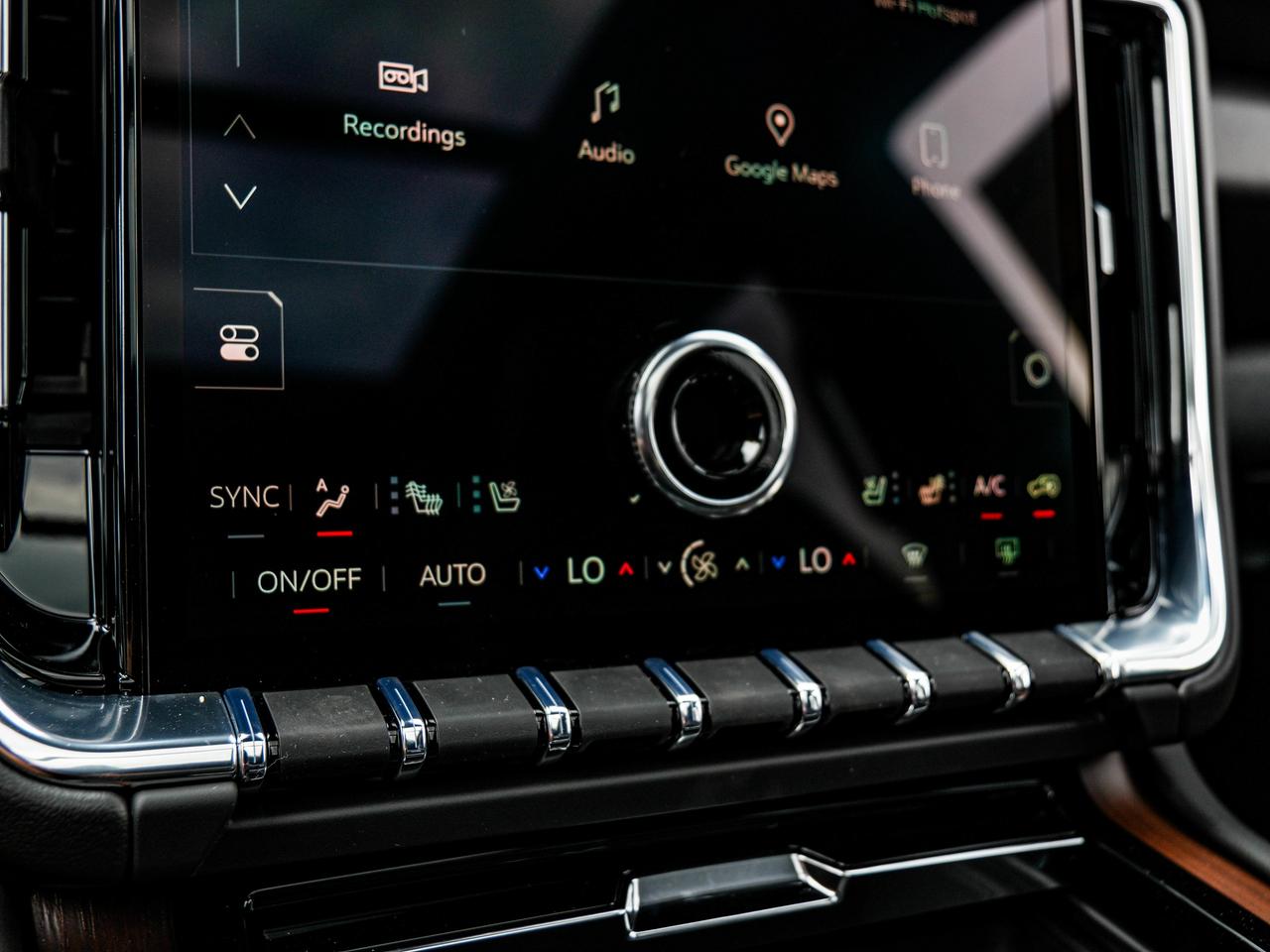2026 GMC Yukon XL Denali Photo
