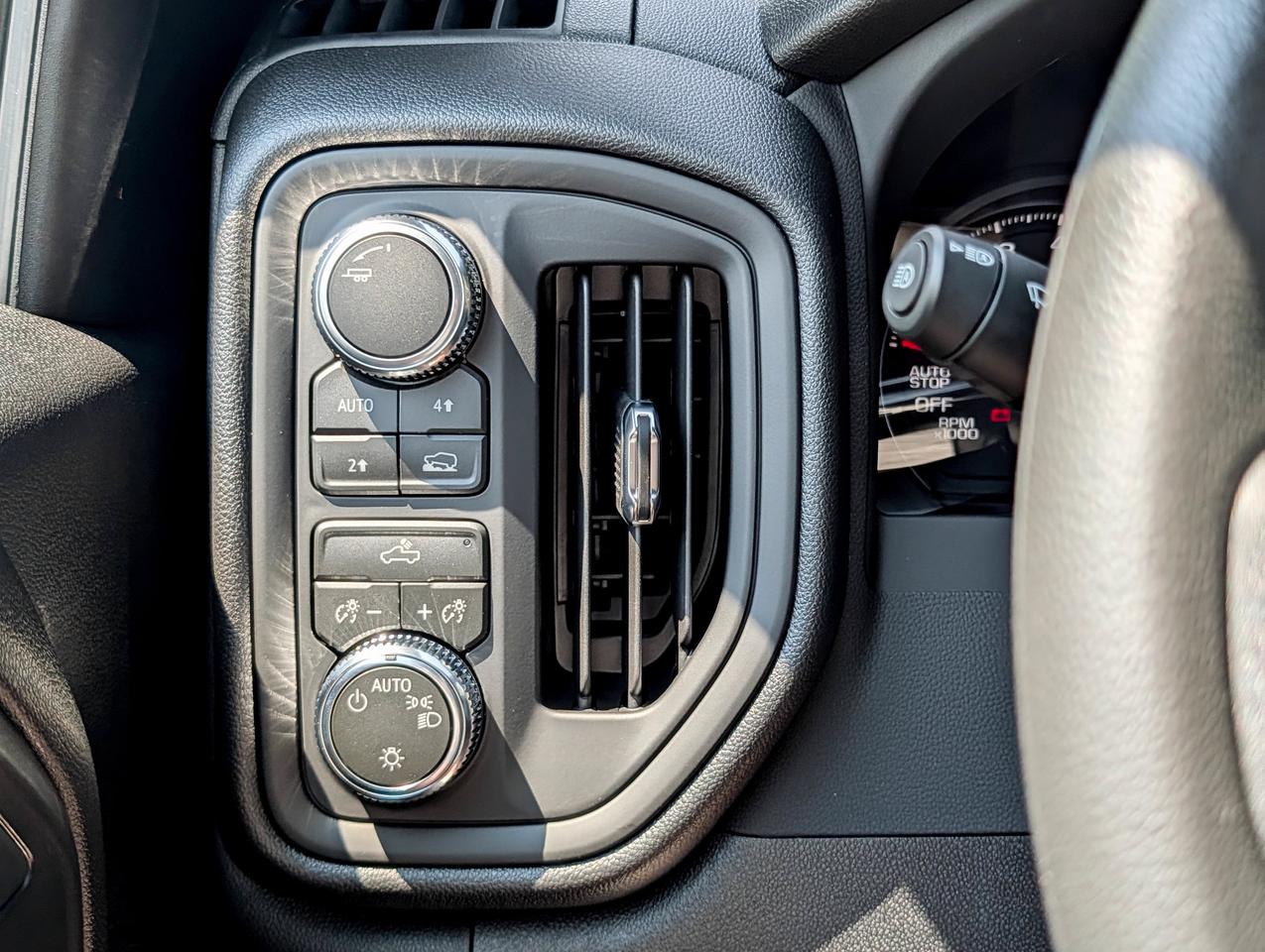 2026 GMC Sierra 1500 PRO Photo