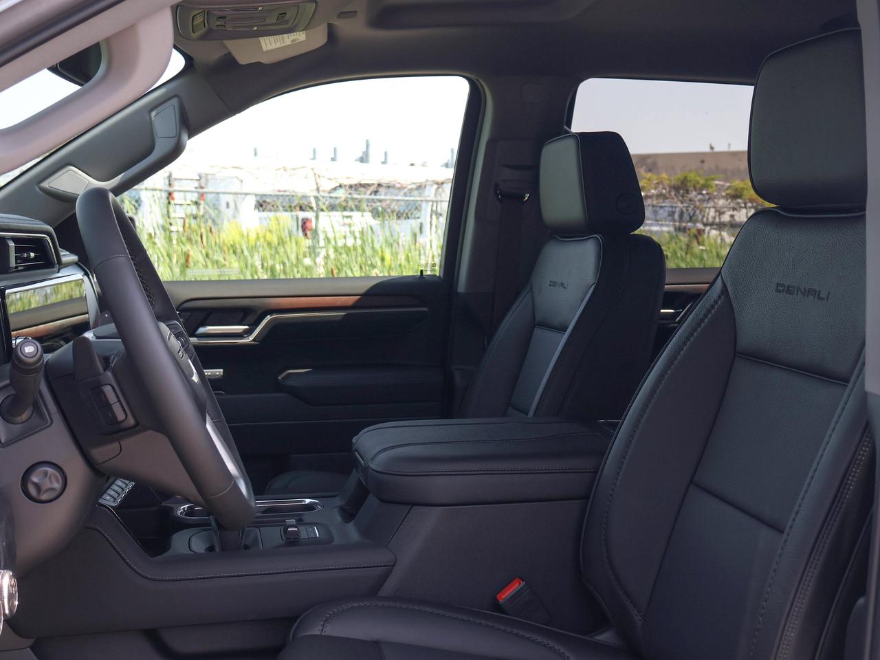 2026 GMC Sierra 1500 Denali Photo