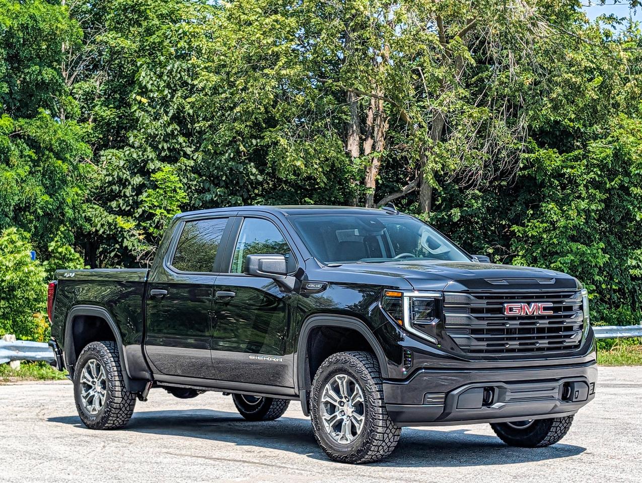 2026 GMC Sierra 1500 PRO Photo