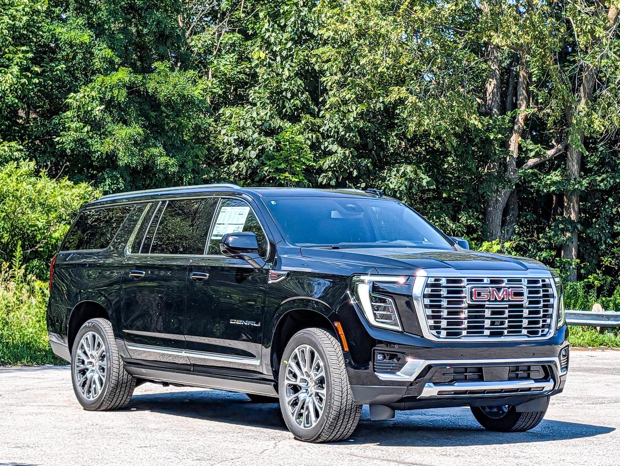 2026 GMC Yukon XL Denali Photo