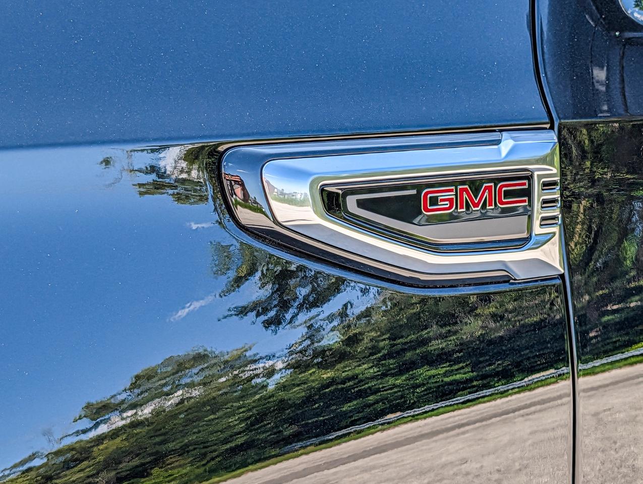 2026 GMC Yukon XL Denali Photo