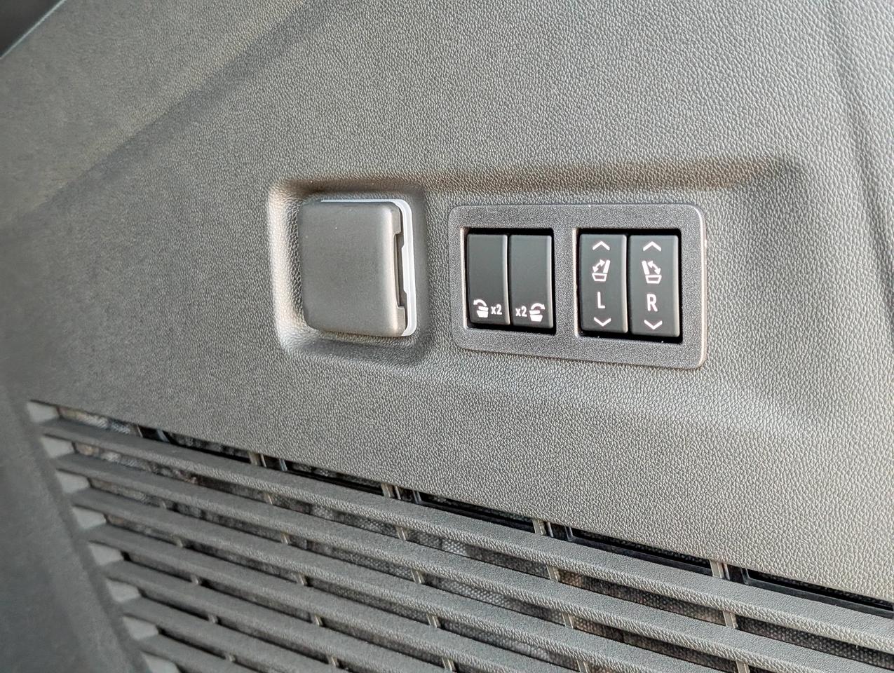 2026 GMC Yukon XL Denali Photo