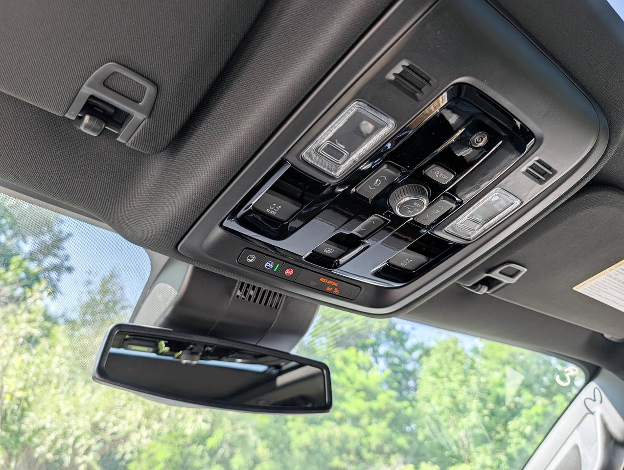 2026 GMC Yukon XL Denali Photo