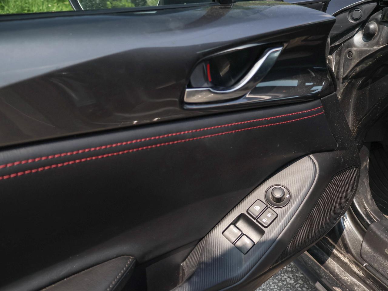 2018 Mazda MX-5 GT Photo