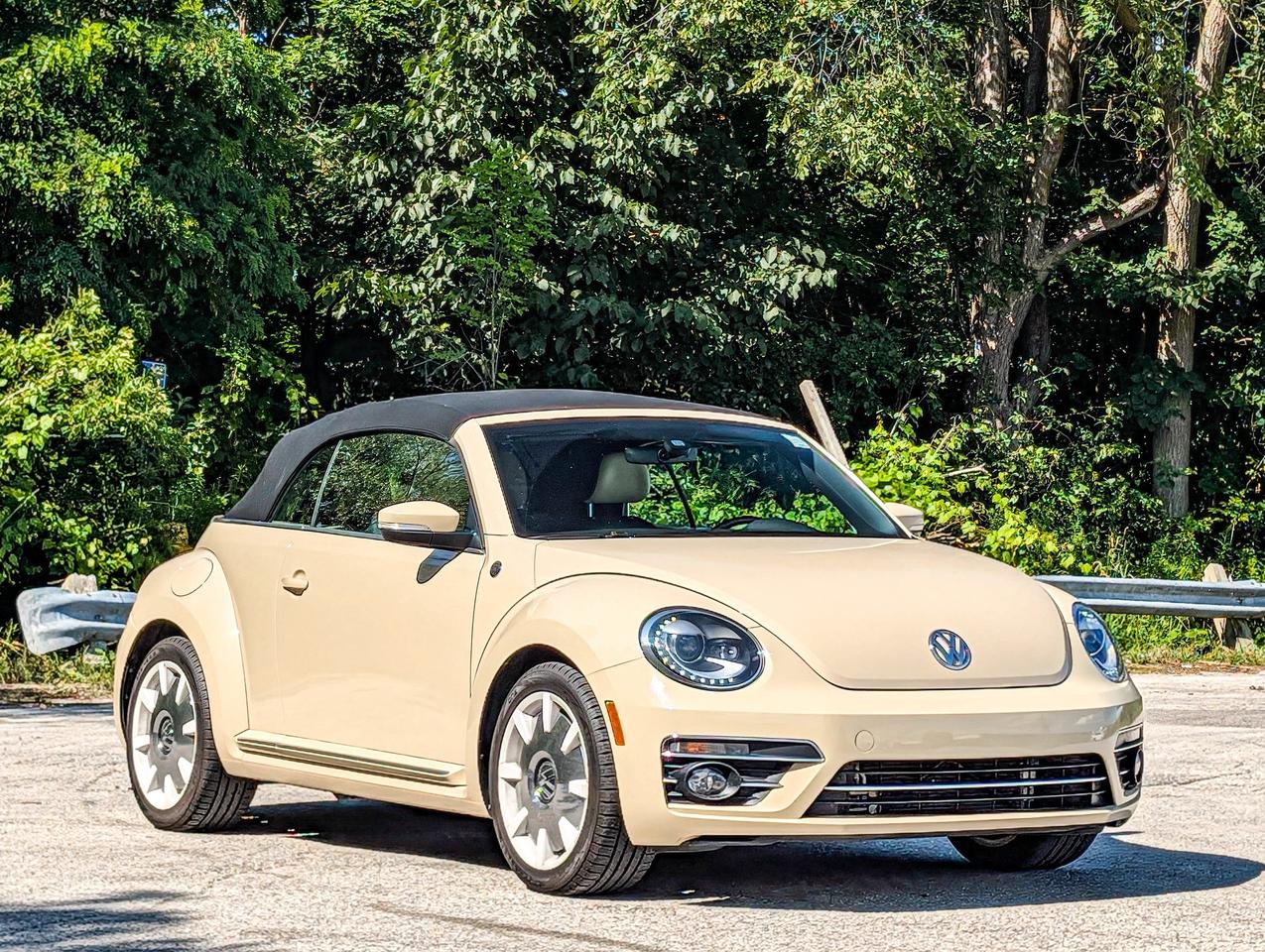 2019 Volkswagen Beetle Convertible Wolfsburg Photo