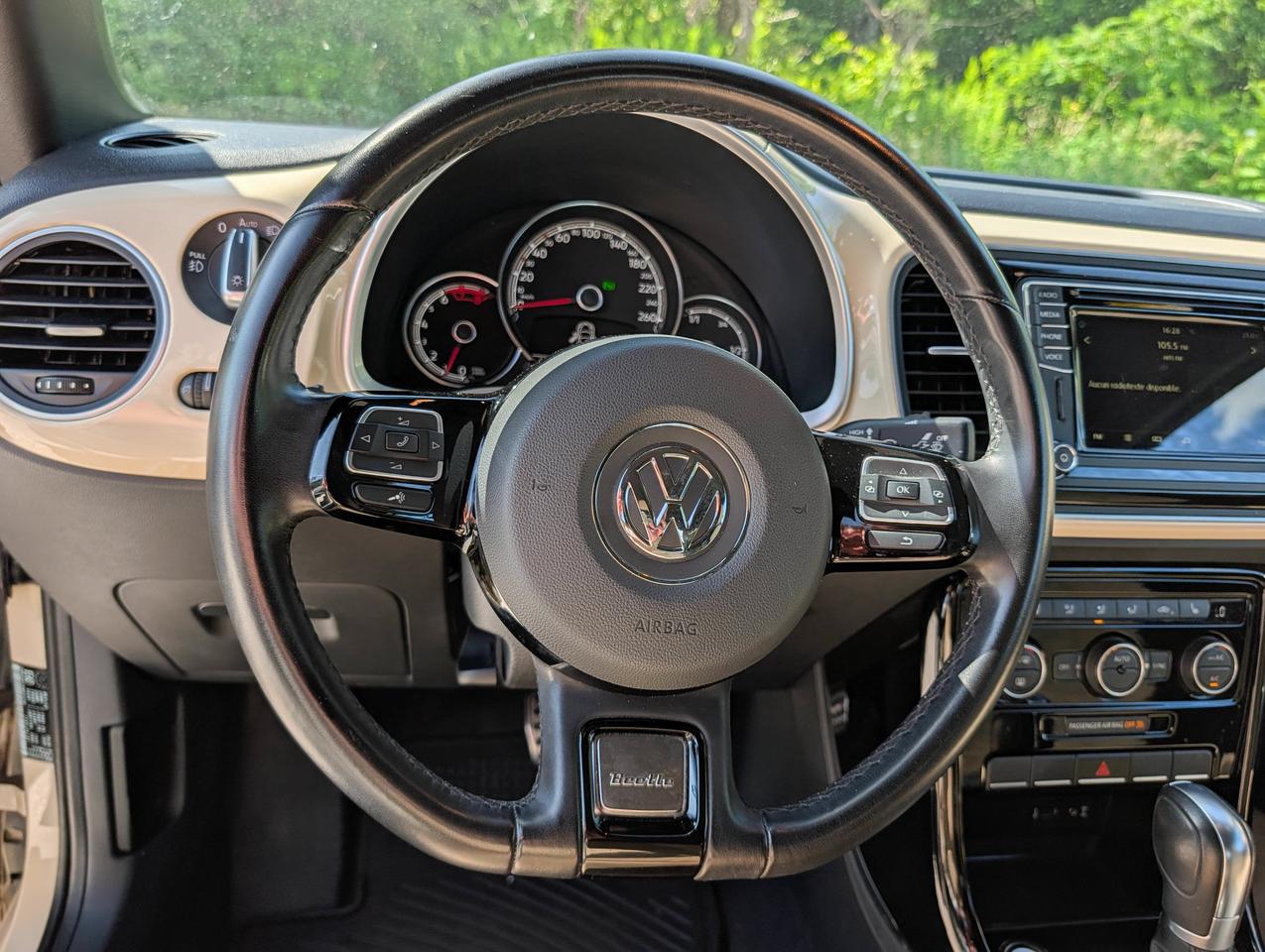 2019 Volkswagen Beetle Convertible Wolfsburg Photo