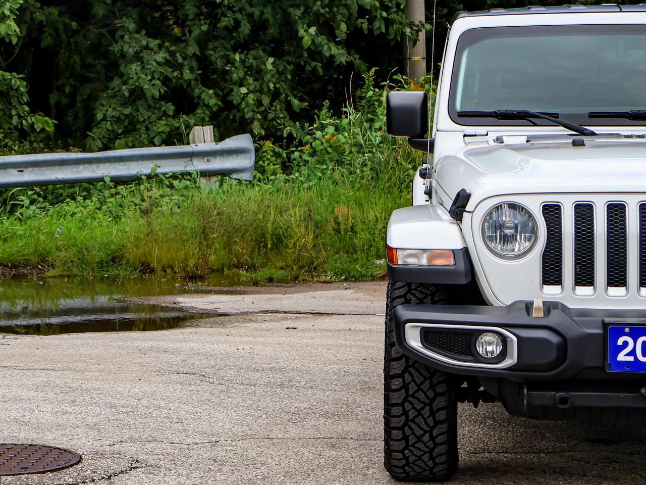 2020 Jeep WRANGLER UNLIMITED Sahara Photo