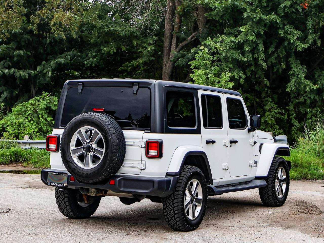 2020 Jeep WRANGLER UNLIMITED Sahara Photo