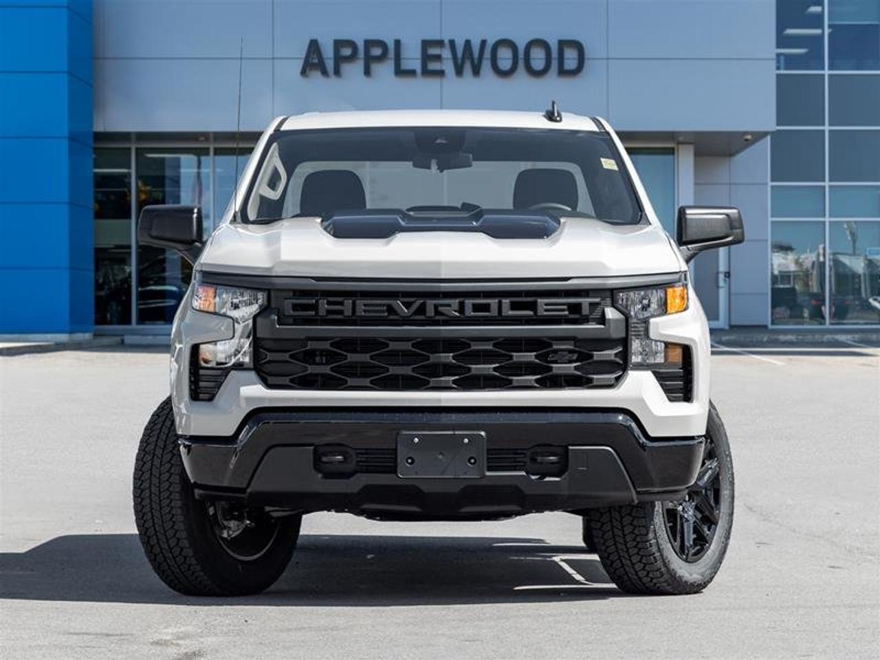 2026 Chevrolet Silverado 1500 Custom Trail Boss Photo1