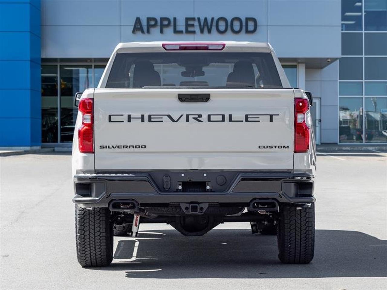 2026 Chevrolet Silverado 1500 Custom Trail Boss Photo