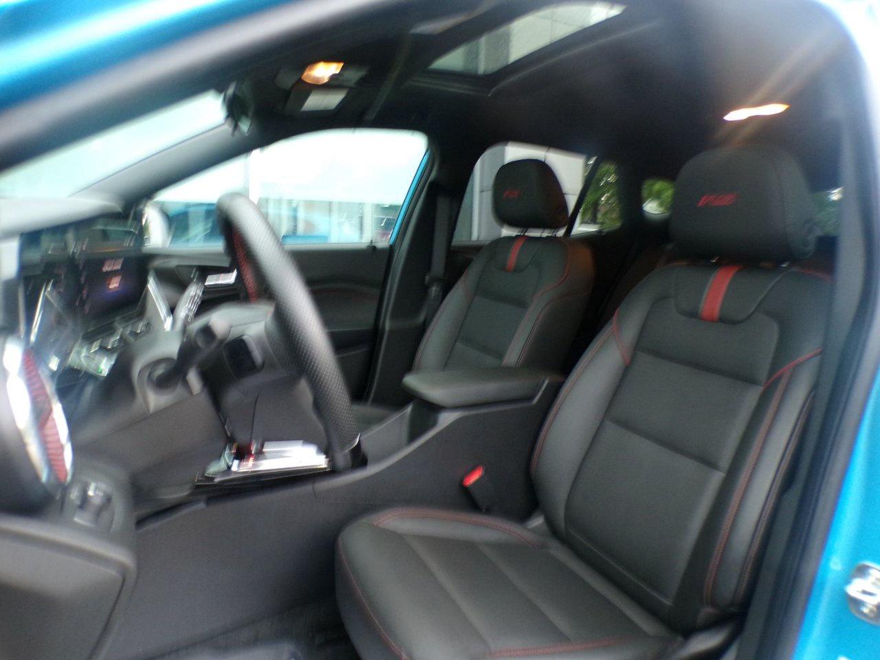 2025 Chevrolet Trax FWD 4dr 2RS Photo