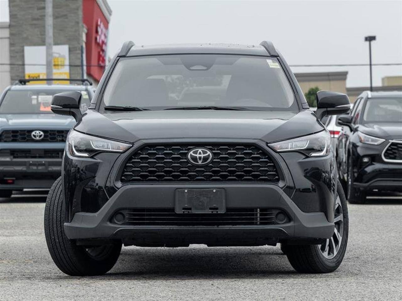 2024 Toyota Corolla Cross LE AWD Sunroof | Backup Cam | Heated Seats | Wireless Charging | LE Photo