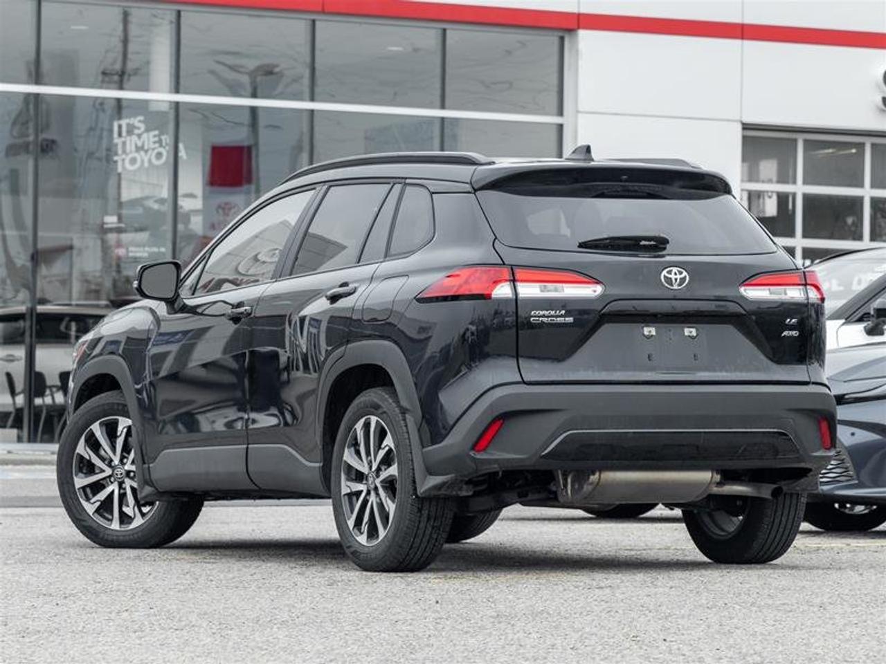 2024 Toyota Corolla Cross LE AWD Sunroof | Backup Cam | Heated Seats | Wireless Charging | LE Photo