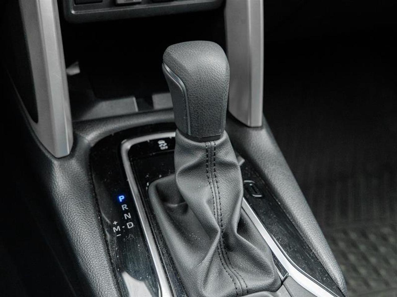 2024 Toyota Corolla Cross LE AWD Sunroof | Backup Cam | Heated Seats | Wireless Charging | LE Photo