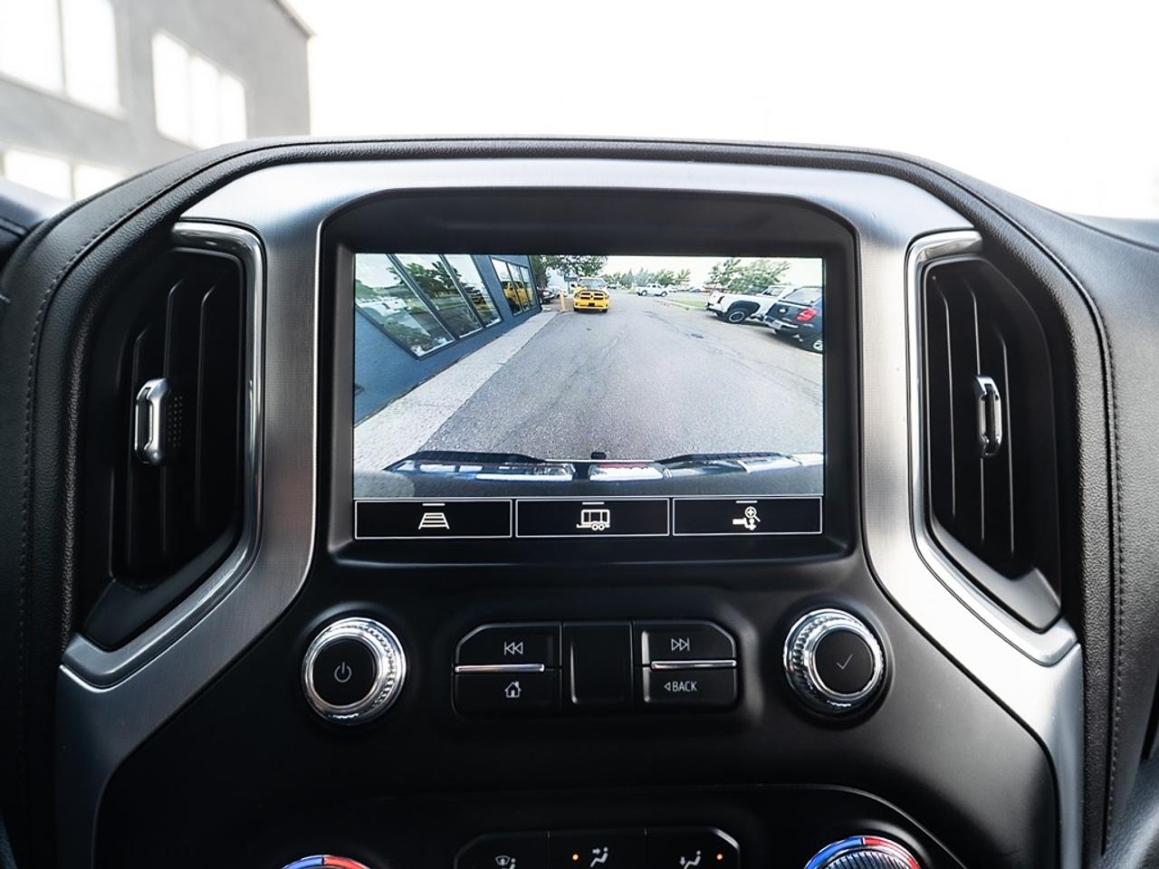 2021 GMC Sierra 2500 4WD Crew Cab Photo14