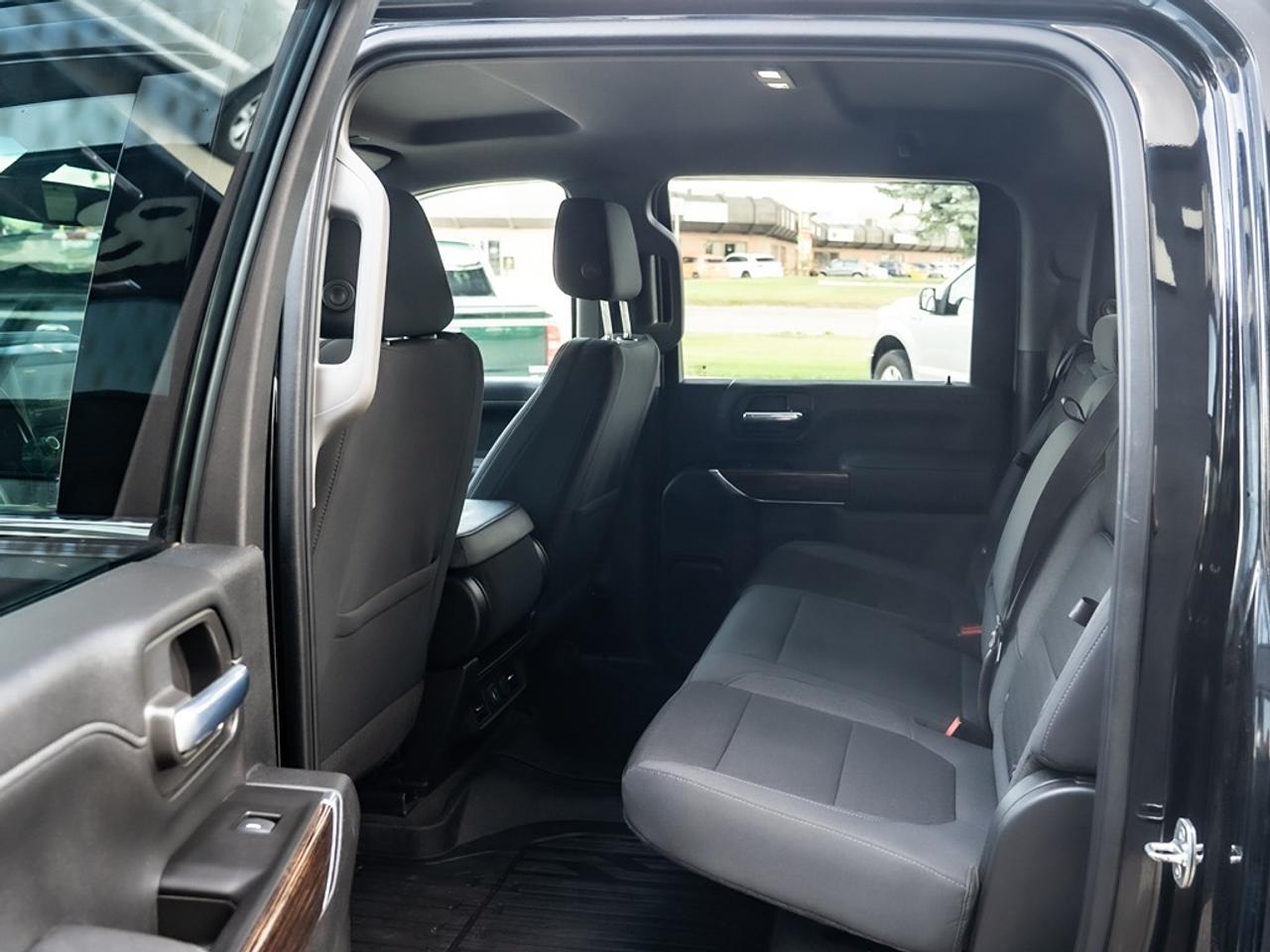 2021 GMC Sierra 2500 4WD Crew Cab Photo37