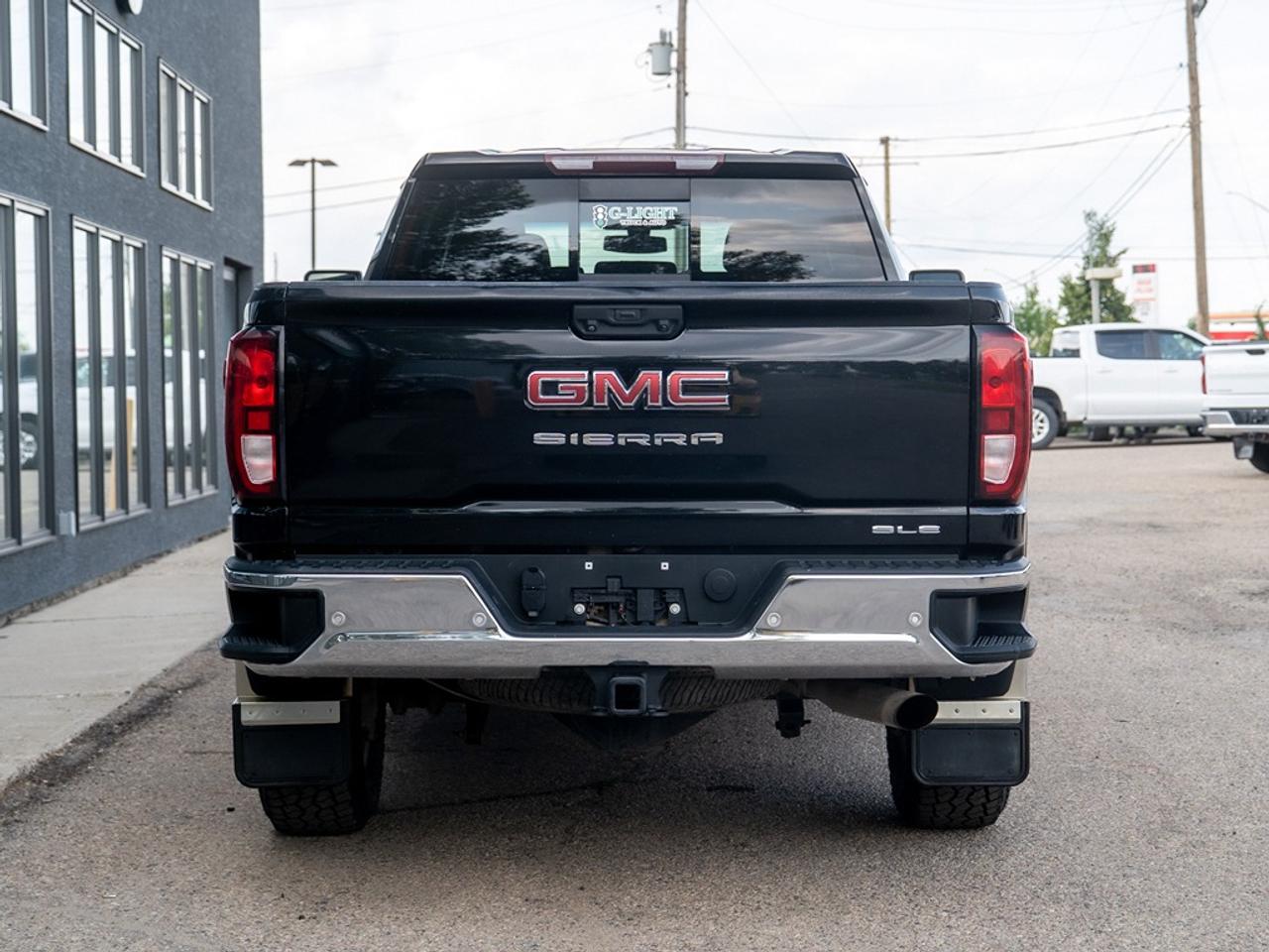2021 GMC Sierra 2500 4WD Crew Cab Photo6