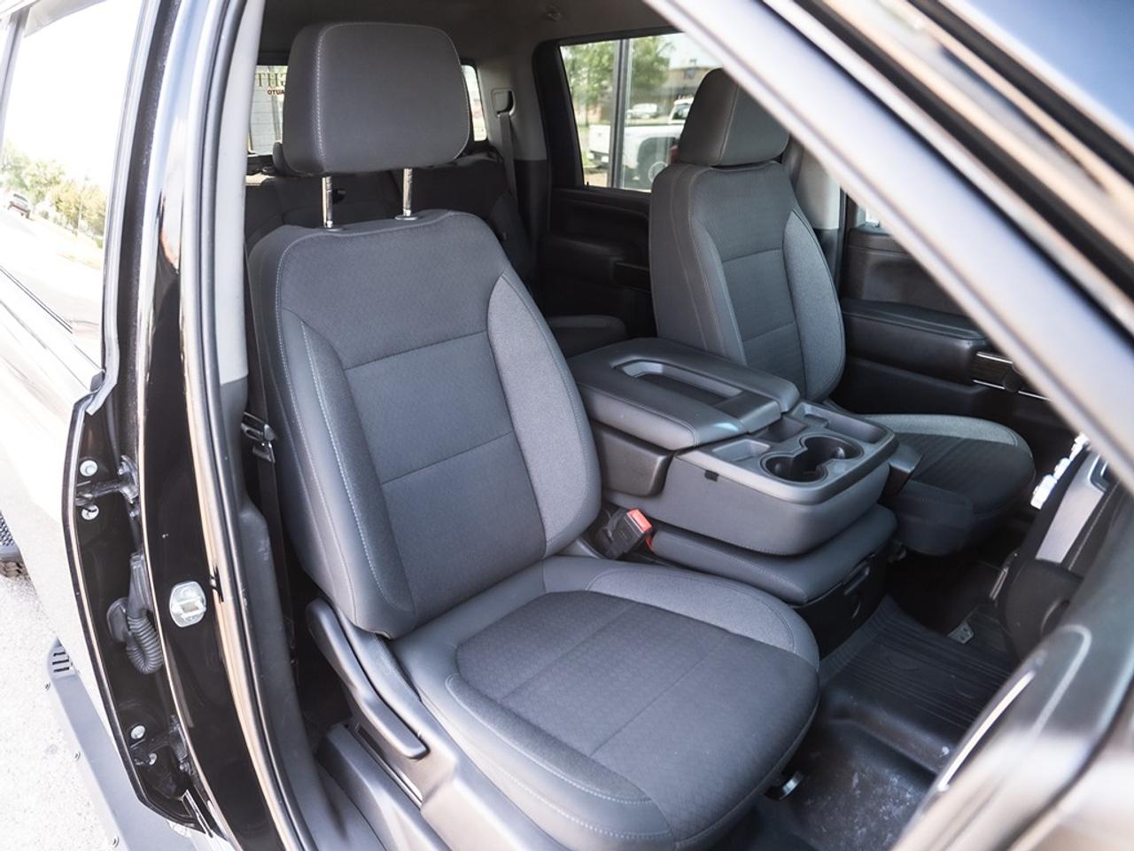 2021 GMC Sierra 2500 4WD Crew Cab Photo19