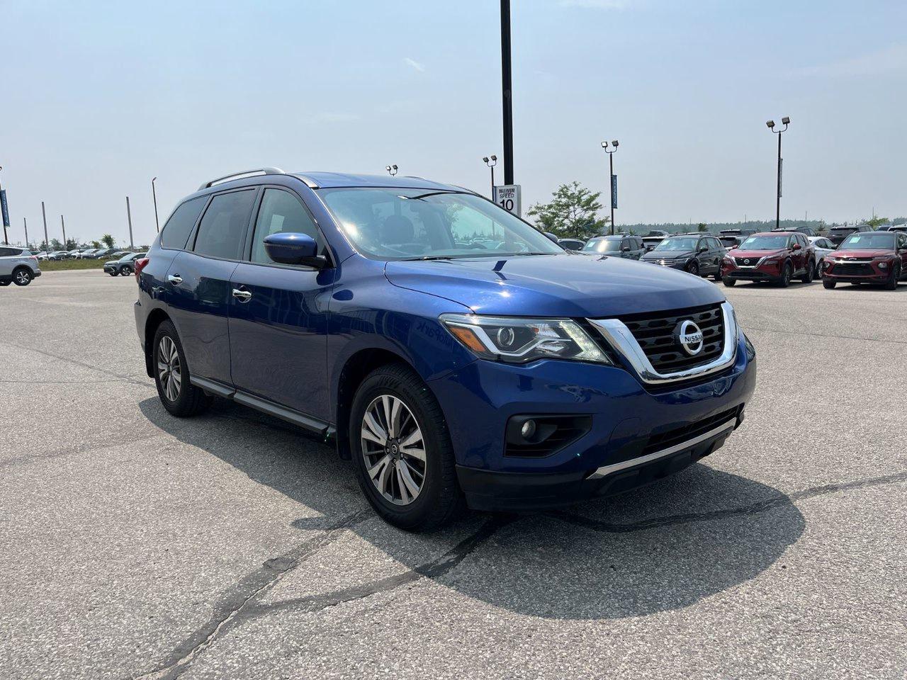 2019 Nissan Pathfinder 4x4 SV Tech Photo