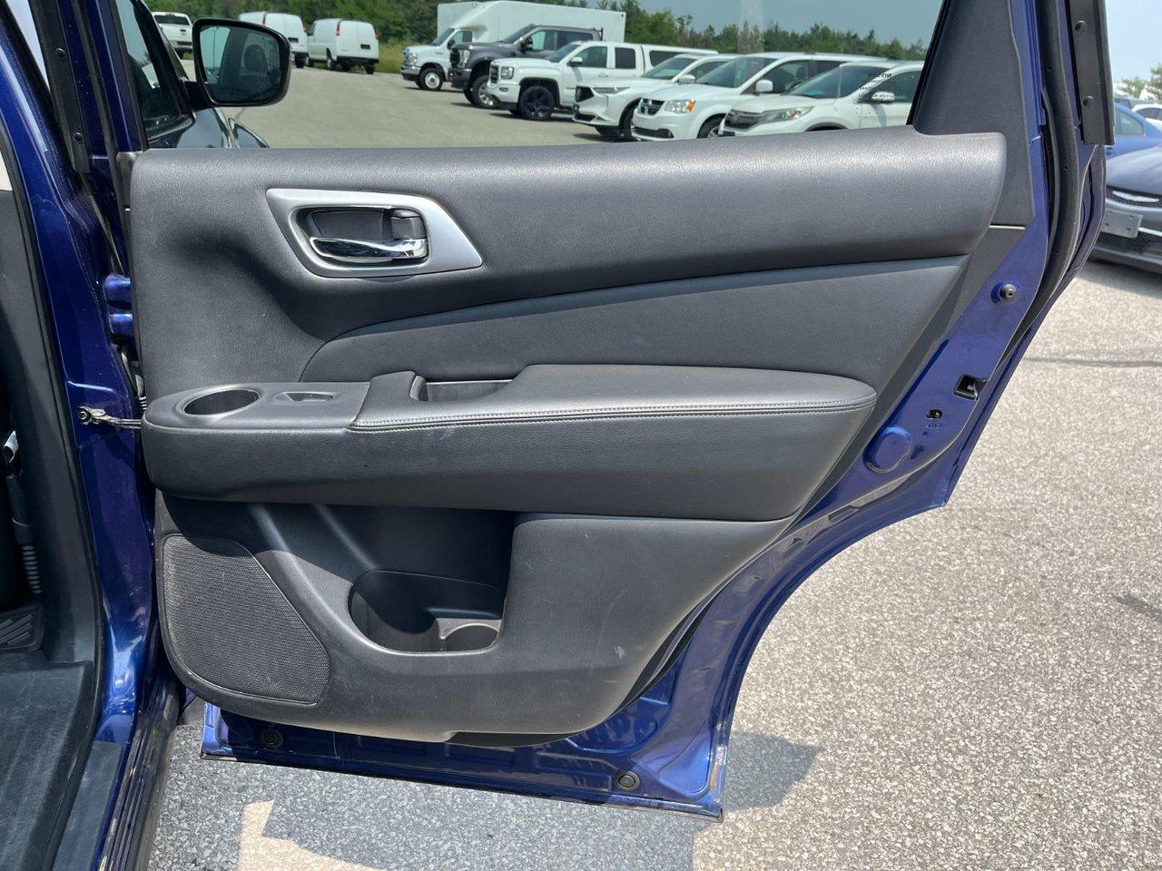 2019 Nissan Pathfinder 4x4 SV Tech Photo