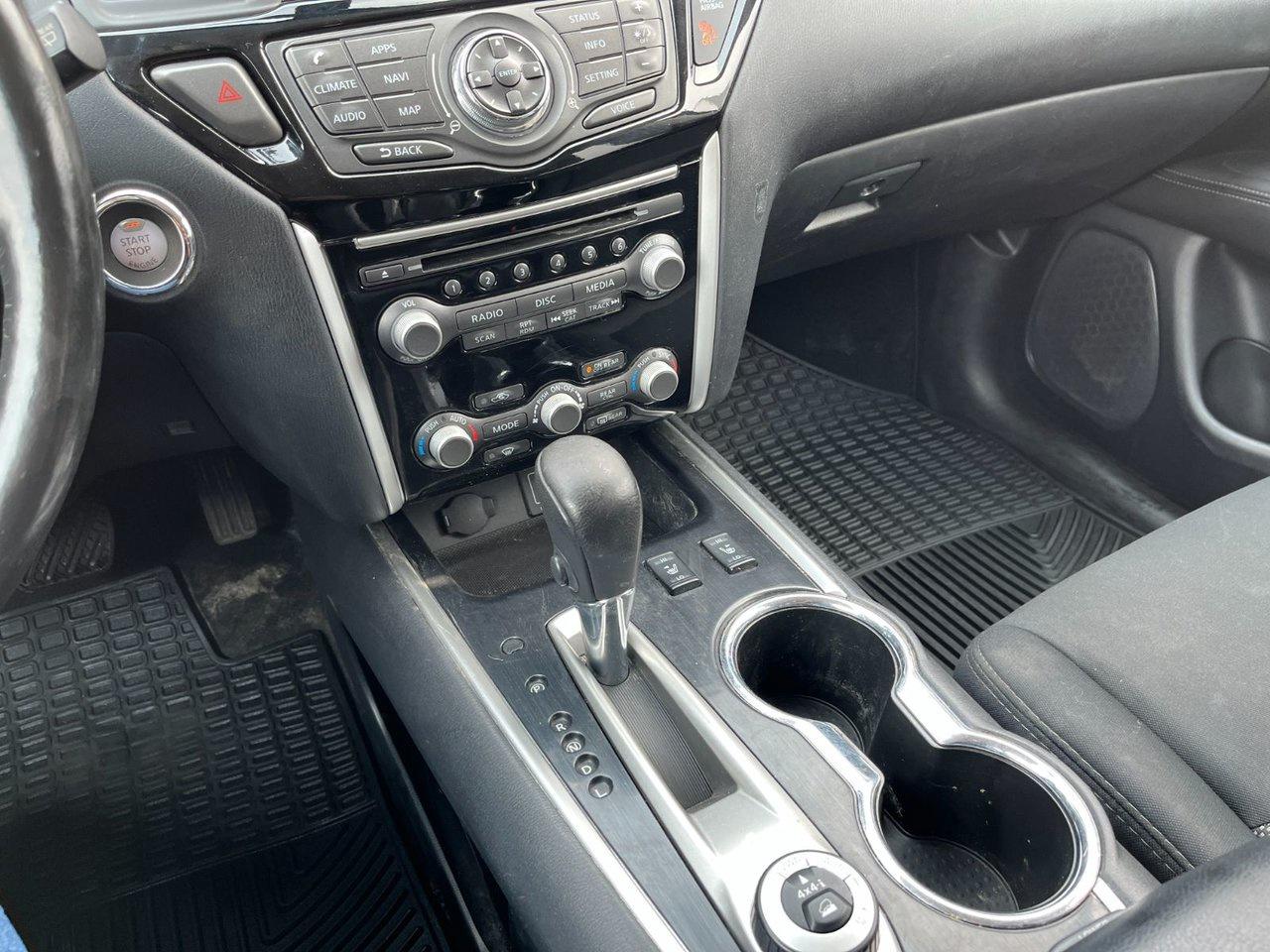 2019 Nissan Pathfinder 4x4 SV Tech Photo