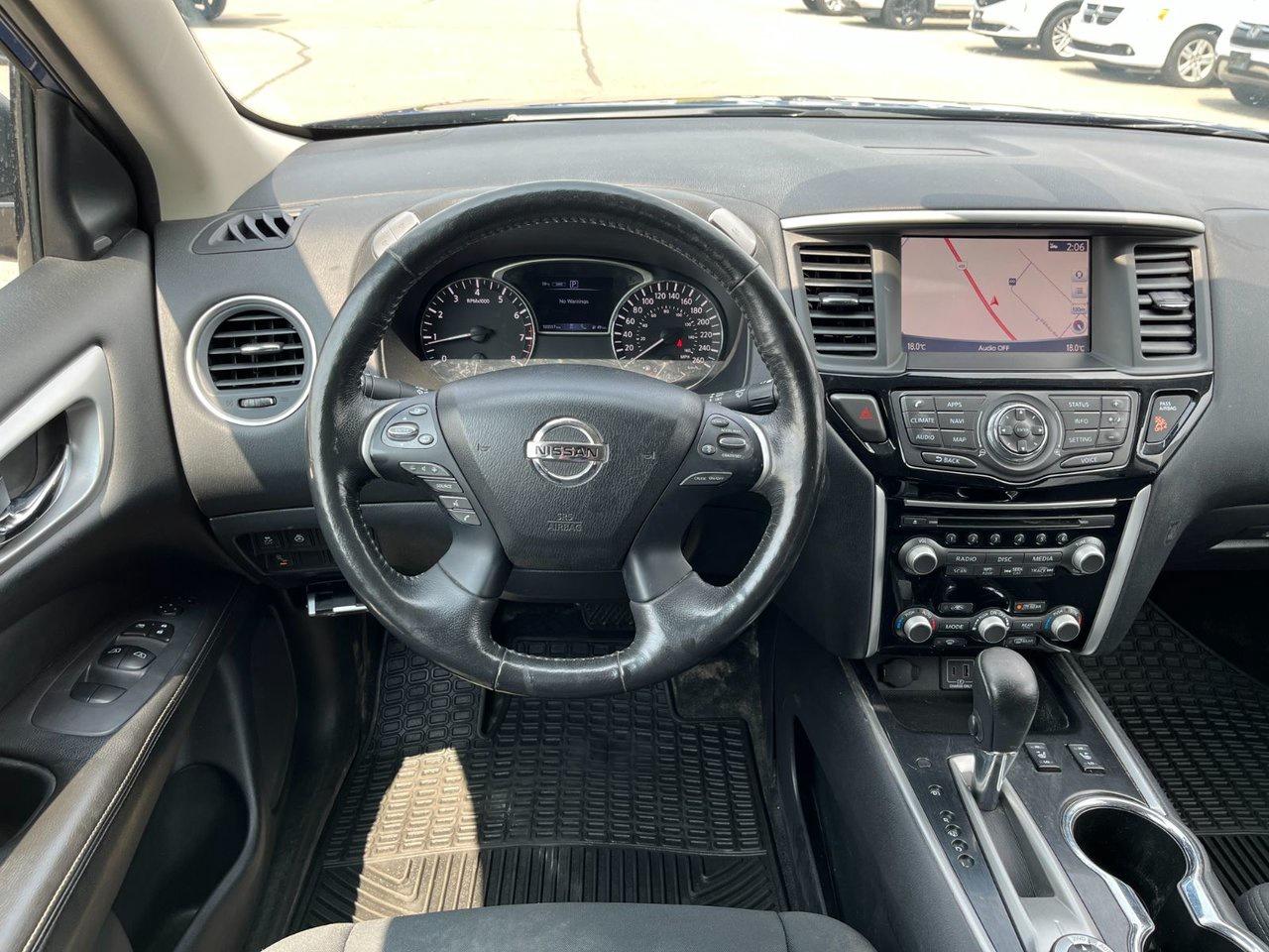 2019 Nissan Pathfinder 4x4 SV Tech Photo