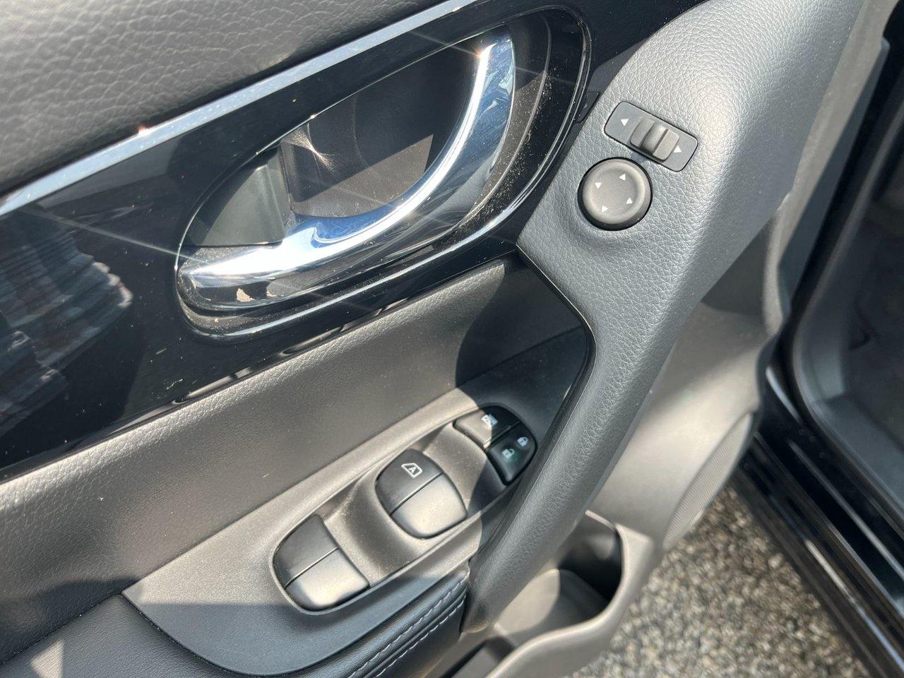 2023 Nissan Qashqai AWD SV CVT Photo