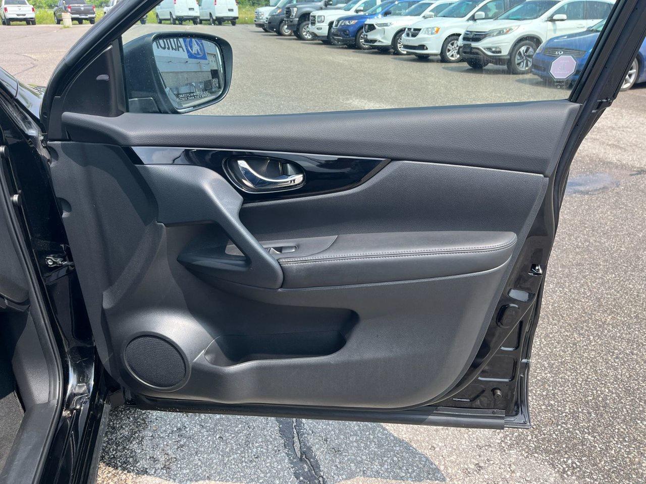 2023 Nissan Qashqai AWD SV CVT Photo