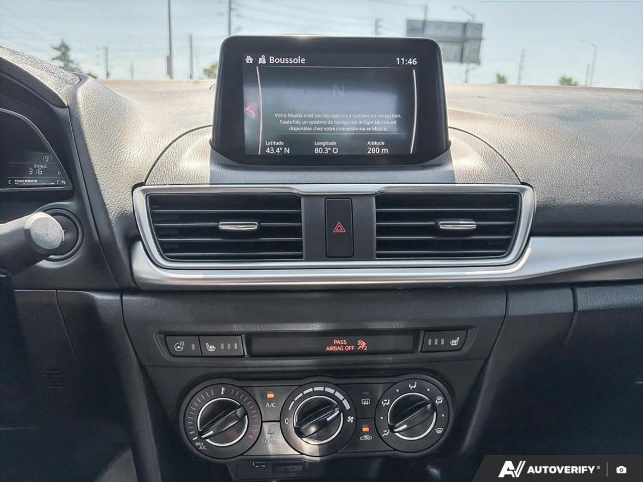 2018 Mazda MAZDA3 GS / NO ACCIDENTS / HTD SEATS / BLUETOOTH / LOW KM Photo