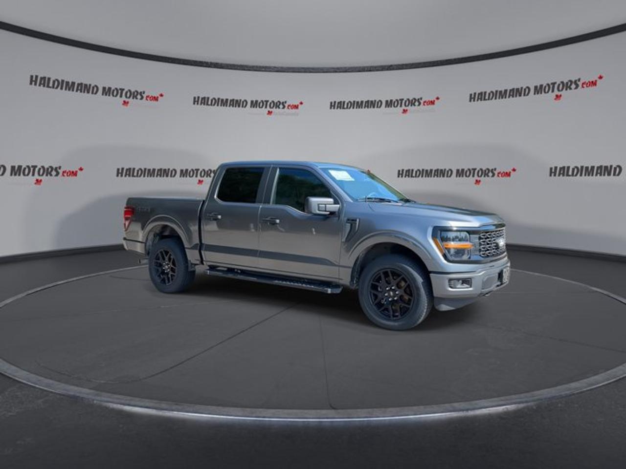 2024 Ford F-150 STX SuperCrew 5.5' Box 4WD | No Accidents Photo1
