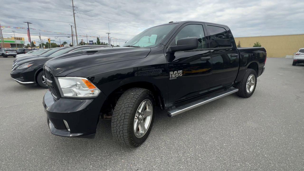 2022 RAM 1500 Classic Tradesman 4X4, HEATED SEATS, BACK UP CAM, CRUISE CONTROL, BLUETOOTH, CRUISE CONTROL!! Photo
