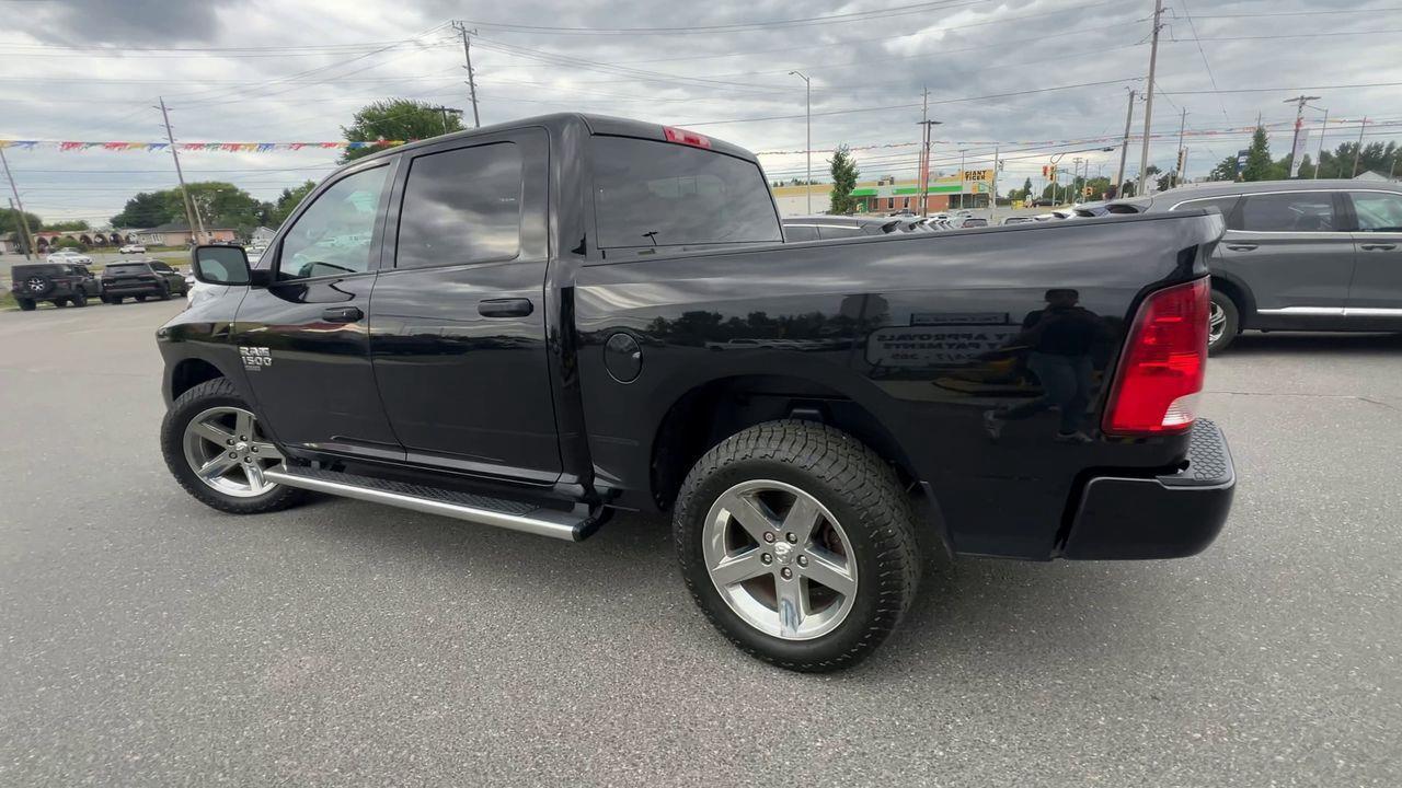 2022 RAM 1500 Classic Tradesman 4X4, HEATED SEATS, BACK UP CAM, CRUISE CONTROL, BLUETOOTH, CRUISE CONTROL!! Photo